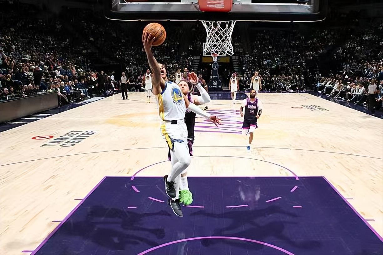 低位淘宝大获成功!勇士后场新秀的作用绝对是远超预期了?