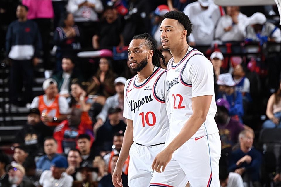 为数不多表现正常的球员,但快船侧翼新星却并没有得到足够的支持